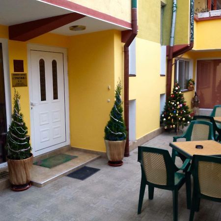 Hotel Triumph Nova Zagora Εξωτερικό φωτογραφία
