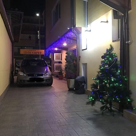 Hotel Triumph Nova Zagora Εξωτερικό φωτογραφία