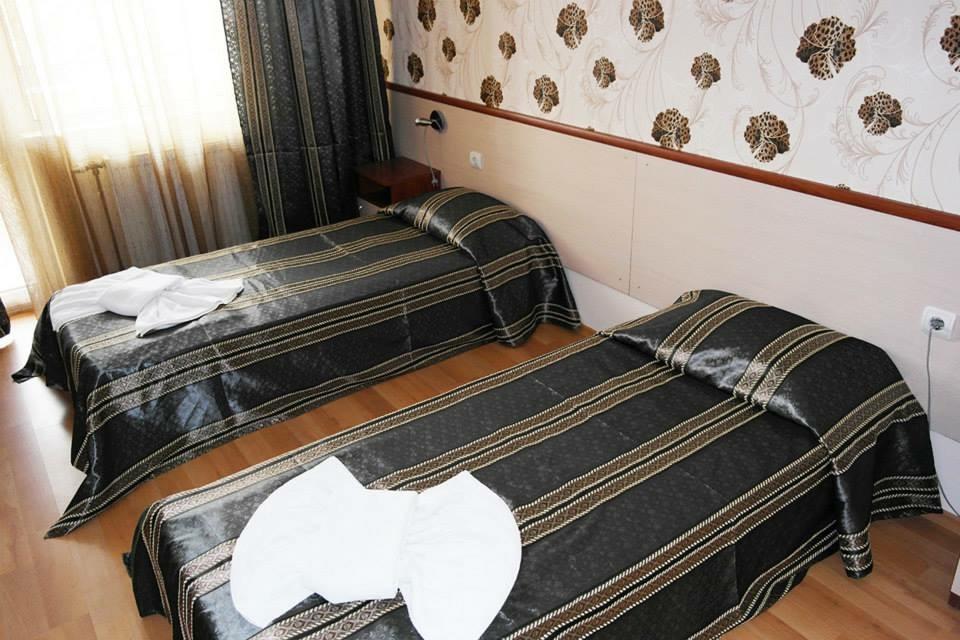 Hotel Triumph Nova Zagora Εξωτερικό φωτογραφία