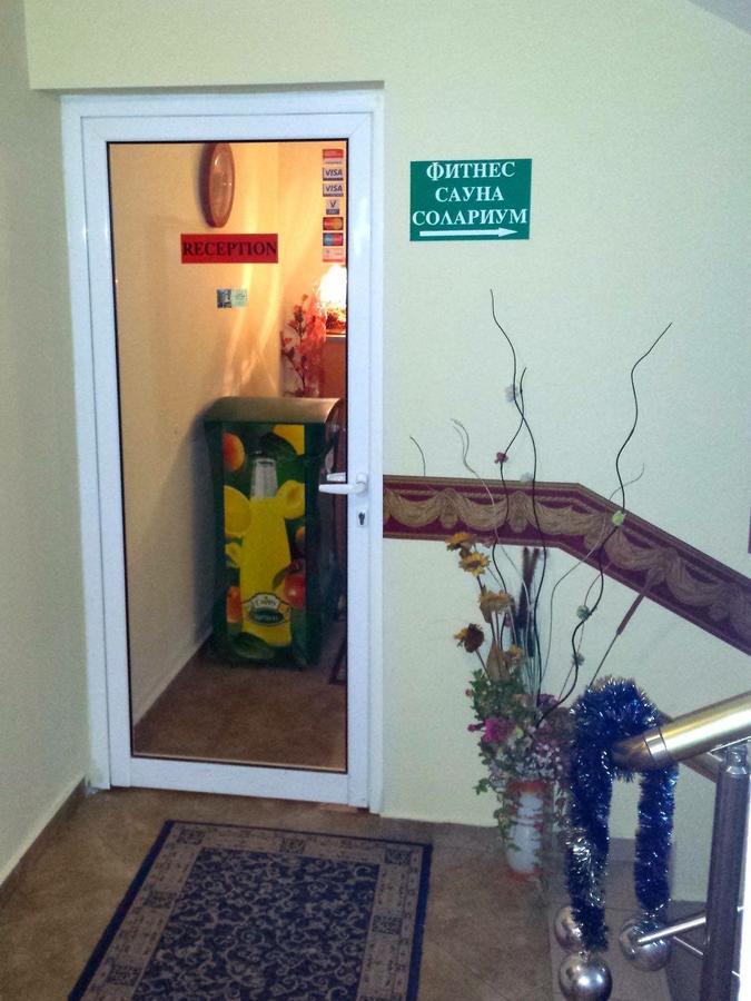 Hotel Triumph Nova Zagora Εξωτερικό φωτογραφία