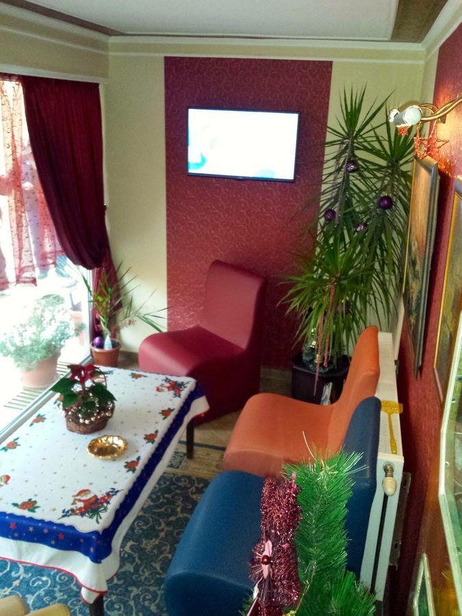 Hotel Triumph Nova Zagora Εξωτερικό φωτογραφία
