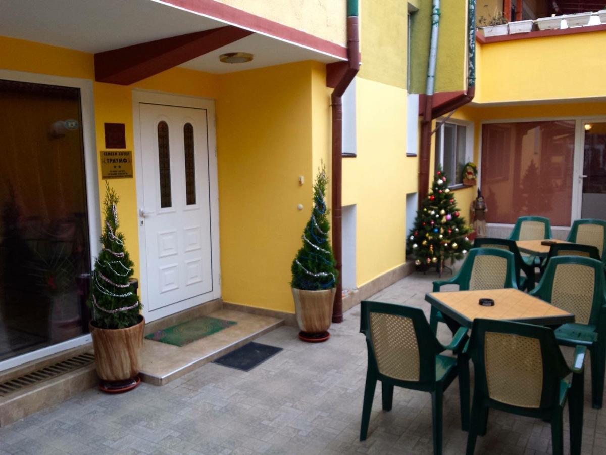 Hotel Triumph Nova Zagora Εξωτερικό φωτογραφία