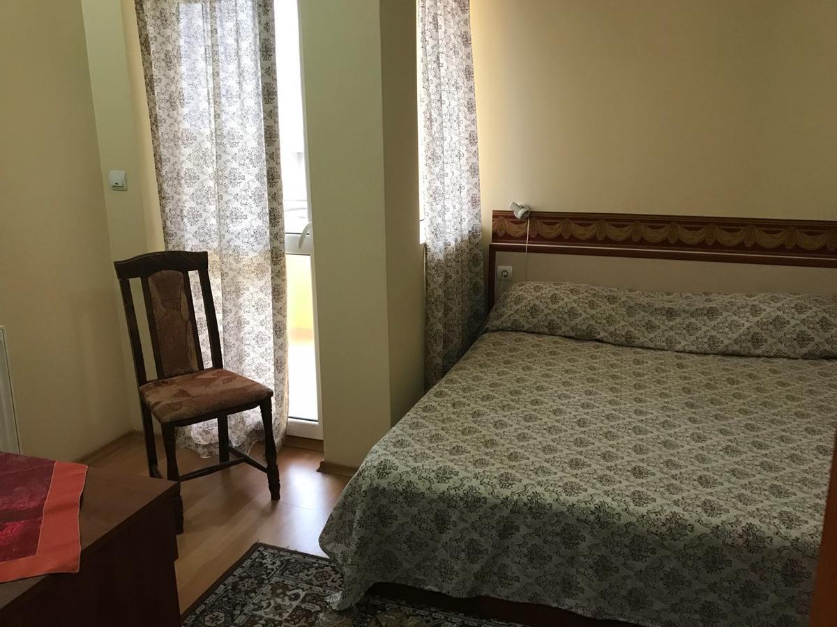 Hotel Triumph Nova Zagora Εξωτερικό φωτογραφία